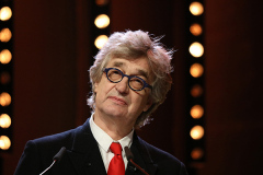 Wim Wender auf der Verleihung des Goldenen Ehrenbärens an William Dafoe auf der Berlinale am 20.02.2018 in Berlin