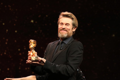 Willem Dafoe erhält den Goldenen Ehrenbär auf der 68. Berlinale am 20.02.2018 in Berlin