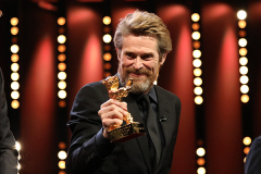 Willem Dafoe erhält den Goldenen Ehrenbär auf der 68. Berlinale am 20.02.2018 in Berlin