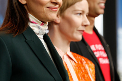 (L-R) Juliette Binoche (Jury Präsidentin), Sandra Hüller (Schauspielerin) und Rajendra Roy ( leitender Filmkurator des MoMA) auf der Jury Pressekonferenz der Berlinale am 07.02.2019 in Berlin
