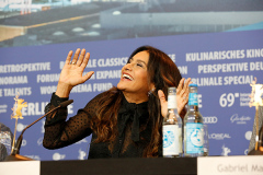 dira paes(Schauspielerin) auf der Pressekonferenz der 69. Berlinale für den Film "Devine Love" im Grand Hayatt Hotel am 13.02.2019 in Berlin