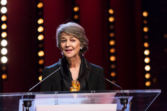 Charlotte Rampling (Schauspielerin und Gewinnerin des goldenen Ehrenbären) bei der Verleihung des goldenen Ehrenbären auf der 69. Berlinale am 14.02.2019 im Berlinale Palast in Berlin